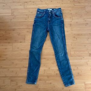 Guess super high rise skinny jeans